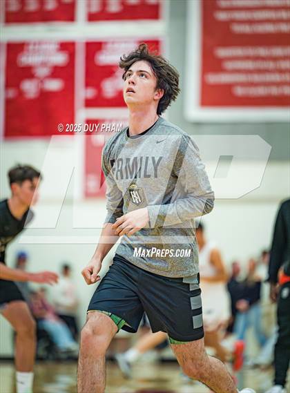 Thumbnail 3 in Servite @ Orange Lutheran photogallery.