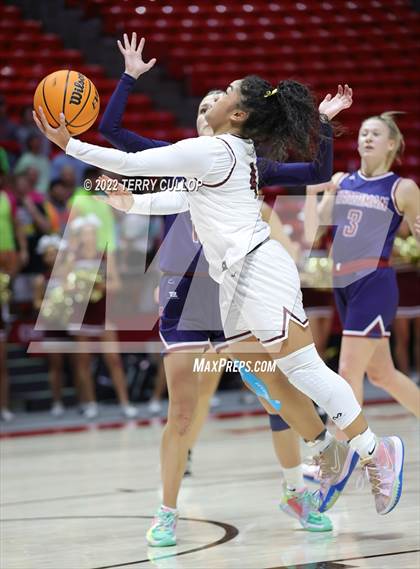 Thumbnail 3 in Herriman vs. Lone Peak (UHSAA 6A Semifinal) photogallery.