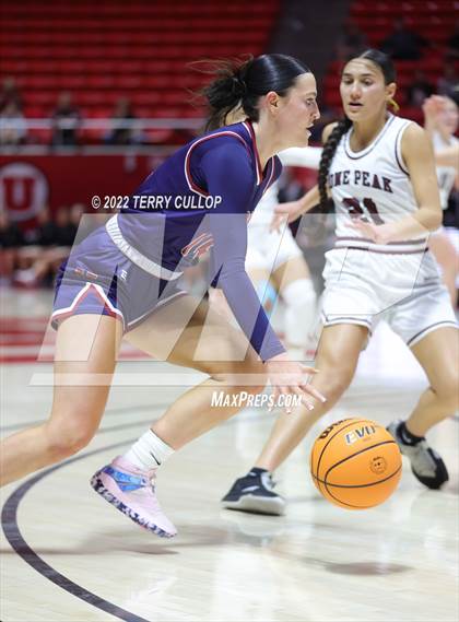 Thumbnail 1 in Herriman vs. Lone Peak (UHSAA 6A Semifinal) photogallery.