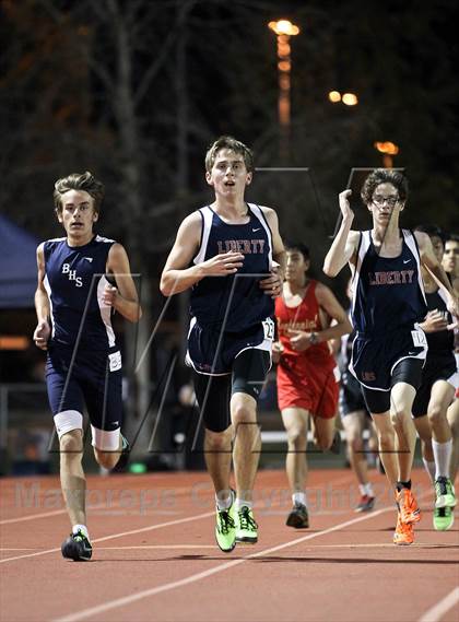 Thumbnail 3 in South West Yosemite League Meet #1 (3200m) photogallery.