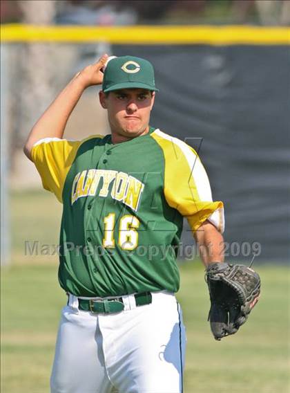 Thumbnail 2 in Canyon @ Saugus photogallery.