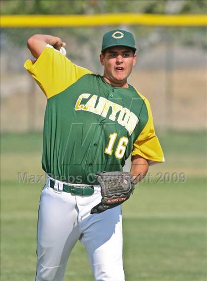 Thumbnail 3 in Canyon @ Saugus photogallery.