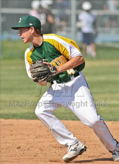 Thumbnail 3 in Canyon @ Saugus photogallery.