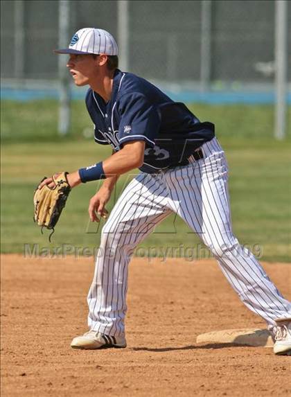 Thumbnail 3 in Canyon @ Saugus photogallery.