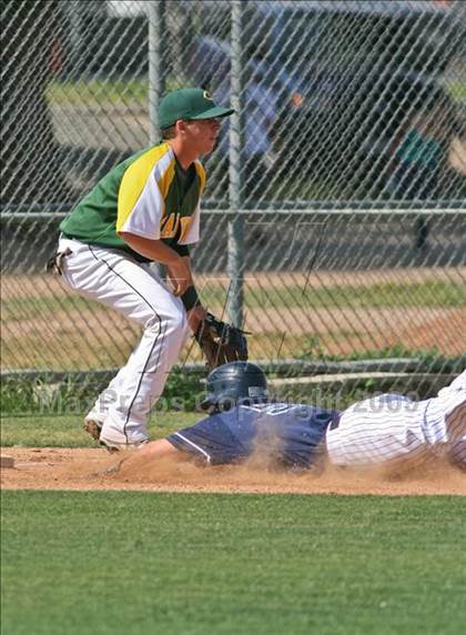 Thumbnail 2 in Canyon @ Saugus photogallery.