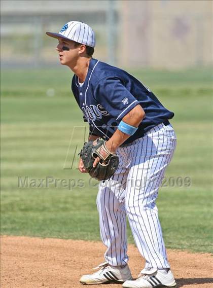 Thumbnail 2 in Canyon @ Saugus photogallery.
