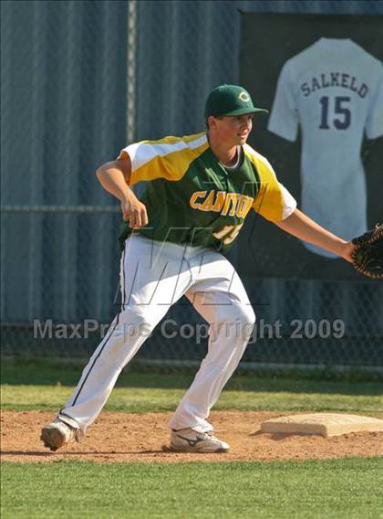 Thumbnail 3 in Canyon @ Saugus photogallery.