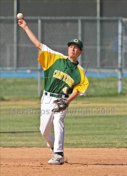 Thumbnail 3 in Canyon @ Saugus photogallery.