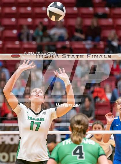 Thumbnail 1 in New Castle vs. Hamilton Southeastern (IHSAA 4A State Final) photogallery.