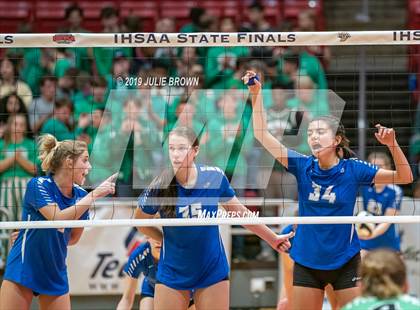 Thumbnail 2 in New Castle vs. Hamilton Southeastern (IHSAA 4A State Final) photogallery.