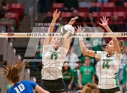 Thumbnail 2 in New Castle vs. Hamilton Southeastern (IHSAA 4A State Final) photogallery.