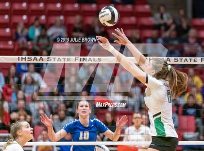Thumbnail 2 in New Castle vs. Hamilton Southeastern (IHSAA 4A State Final) photogallery.