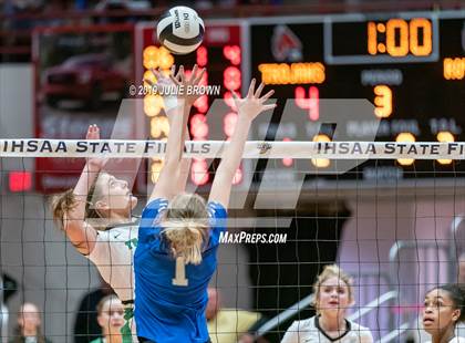 Thumbnail 2 in New Castle vs. Hamilton Southeastern (IHSAA 4A State Final) photogallery.