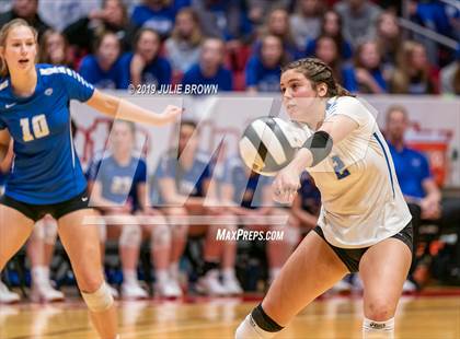 Thumbnail 1 in New Castle vs. Hamilton Southeastern (IHSAA 4A State Final) photogallery.