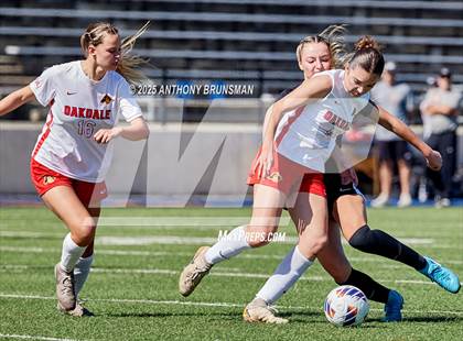 Thumbnail 2 in Roseville vs. Oakdale (CIF SJS D3 Final) photogallery.
