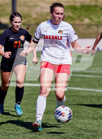Thumbnail 2 in Roseville vs. Oakdale (CIF SJS D3 Final) photogallery.