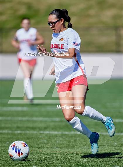 Thumbnail 3 in Roseville vs. Oakdale (CIF SJS D3 Final) photogallery.