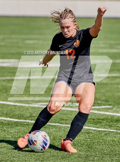 Thumbnail 1 in Roseville vs. Oakdale (CIF SJS D3 Final) photogallery.