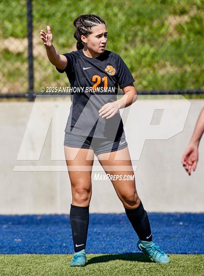 Thumbnail 3 in Roseville vs. Oakdale (CIF SJS D3 Final) photogallery.