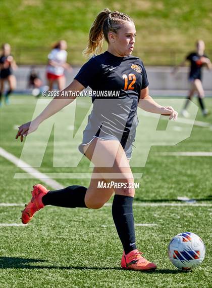 Thumbnail 3 in Roseville vs. Oakdale (CIF SJS D3 Final) photogallery.