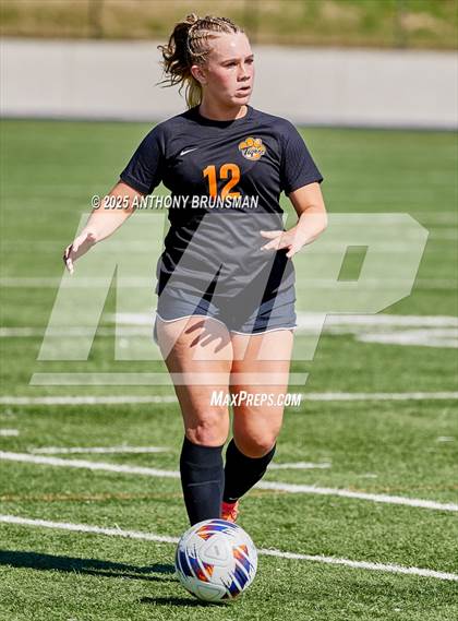 Thumbnail 2 in Roseville vs. Oakdale (CIF SJS D3 Final) photogallery.