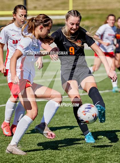 Thumbnail 1 in Roseville vs. Oakdale (CIF SJS D3 Final) photogallery.
