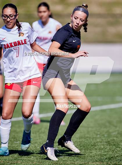 Thumbnail 1 in Roseville vs. Oakdale (CIF SJS D3 Final) photogallery.