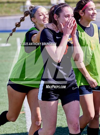 Thumbnail 3 in Roseville vs. Oakdale (CIF SJS D3 Final) photogallery.
