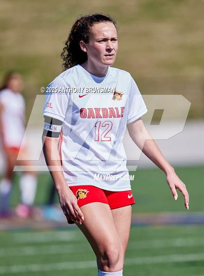 Thumbnail 1 in Roseville vs. Oakdale (CIF SJS D3 Final) photogallery.