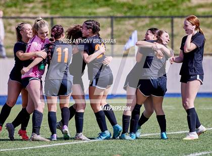 Thumbnail 3 in Roseville vs. Oakdale (CIF SJS D3 Final) photogallery.