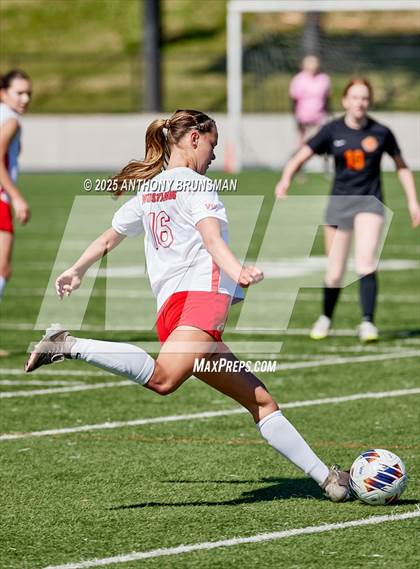 Thumbnail 3 in Roseville vs. Oakdale (CIF SJS D3 Final) photogallery.