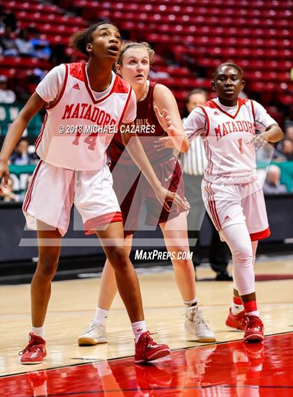Thumbnail 2 in Mission Hills vs. Mount Miguel (CIF SDS Open Playoff) photogallery.