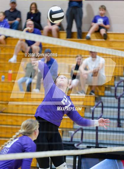 Thumbnail 2 in Bellmont @ Leo photogallery.