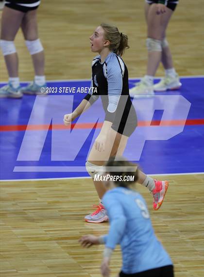 Thumbnail 1 in Valor Christian vs. Grandview (CHSAA 5A Second Round) photogallery.