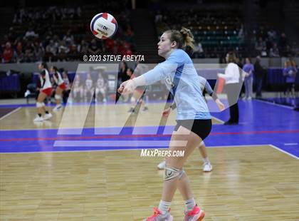 Thumbnail 3 in Valor Christian vs. Grandview (CHSAA 5A Second Round) photogallery.