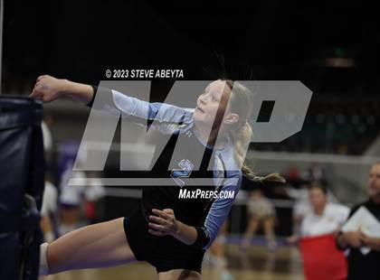 Thumbnail 1 in Valor Christian vs. Grandview (CHSAA 5A Second Round) photogallery.
