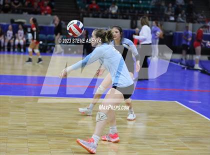 Thumbnail 3 in Valor Christian vs. Grandview (CHSAA 5A Second Round) photogallery.