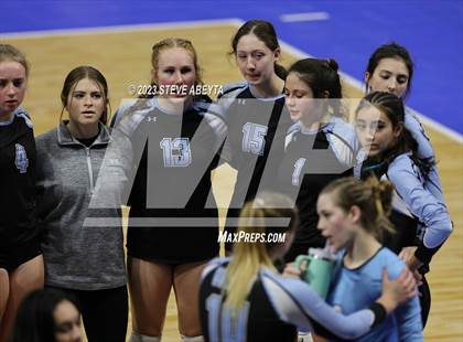 Thumbnail 3 in Valor Christian vs. Grandview (CHSAA 5A Second Round) photogallery.