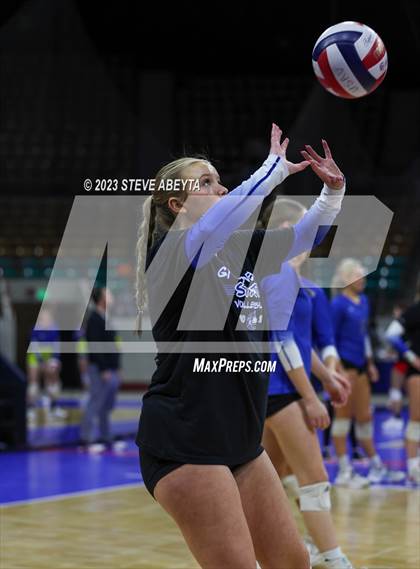 Thumbnail 1 in Valor Christian vs. Grandview (CHSAA 5A Second Round) photogallery.