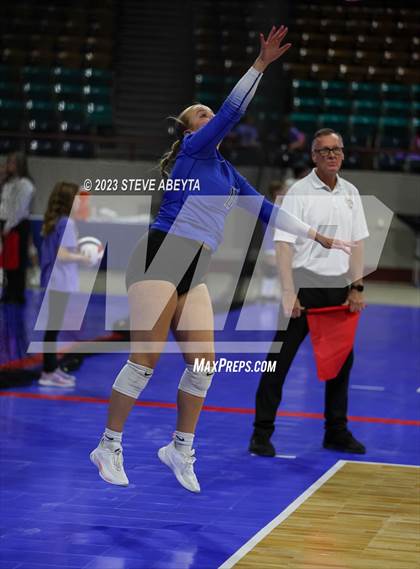 Thumbnail 3 in Valor Christian vs. Grandview (CHSAA 5A Second Round) photogallery.