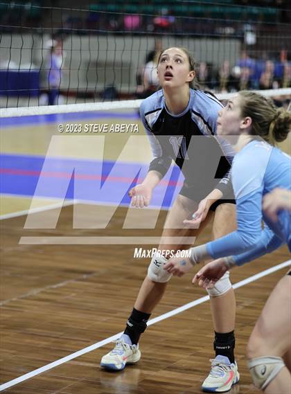 Thumbnail 1 in Valor Christian vs. Grandview (CHSAA 5A Second Round) photogallery.