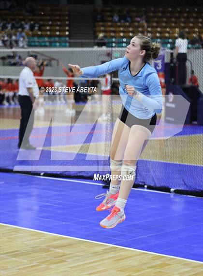 Thumbnail 1 in Valor Christian vs. Grandview (CHSAA 5A Second Round) photogallery.