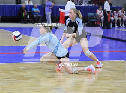 Thumbnail 2 in Valor Christian vs. Grandview (CHSAA 5A Second Round) photogallery.