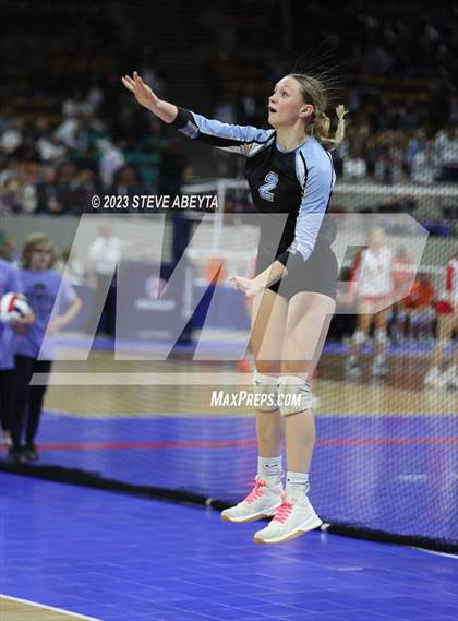 Thumbnail 2 in Valor Christian vs. Grandview (CHSAA 5A Second Round) photogallery.