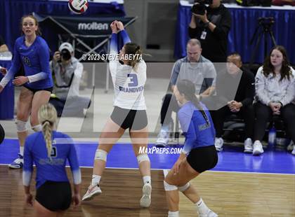 Thumbnail 2 in Valor Christian vs. Grandview (CHSAA 5A Second Round) photogallery.