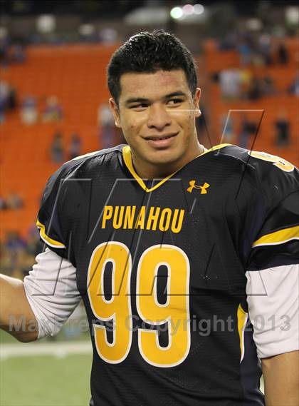 Thumbnail 1 in Punahou vs. Farrington (HHSAA D1 Semifinal) photogallery.