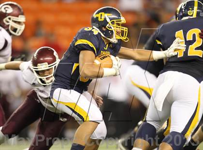 Thumbnail 3 in Punahou vs. Farrington (HHSAA D1 Semifinal) photogallery.
