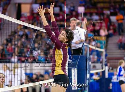 Thumbnail 3 in Windsor vs. Mead (CHSAA 4A Playoff) photogallery.