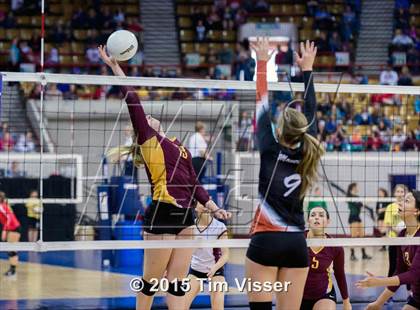 Thumbnail 3 in Windsor vs. Mead (CHSAA 4A Playoff) photogallery.