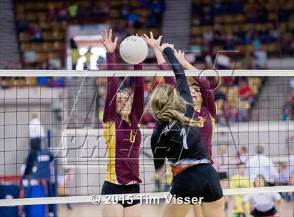Thumbnail 3 in Windsor vs. Mead (CHSAA 4A Playoff) photogallery.